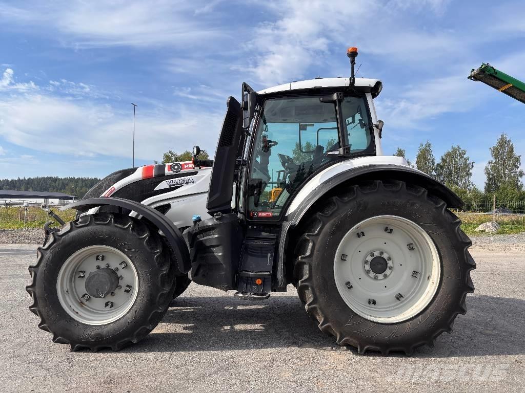 Valtra T215 Versu 拖拉机/农用车