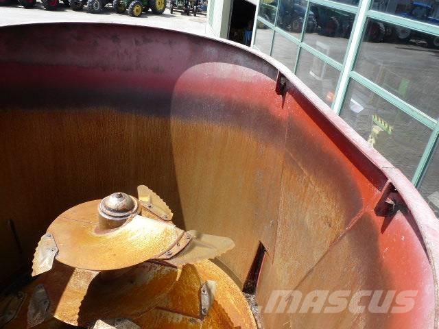 Trioliet SM-14 供料器