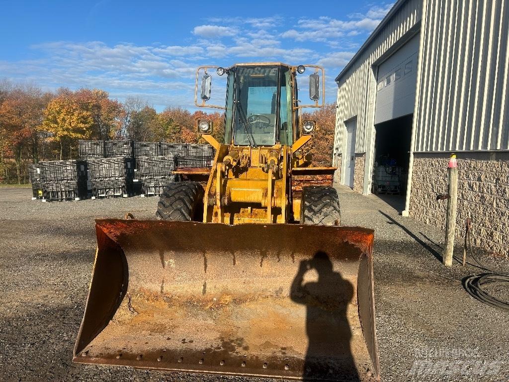 Fiat-Hitachi FR 100 轮式装载机