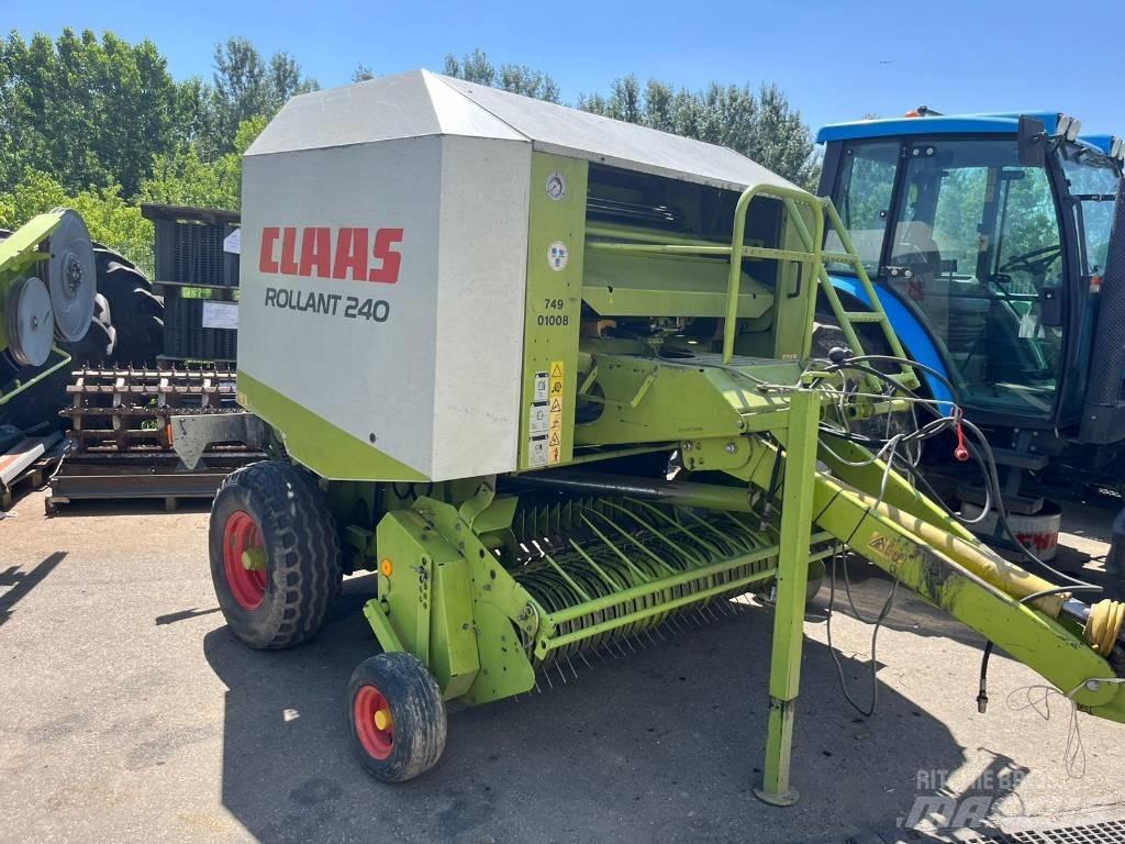 CLAAS Rollant 240 圆捆打捆机