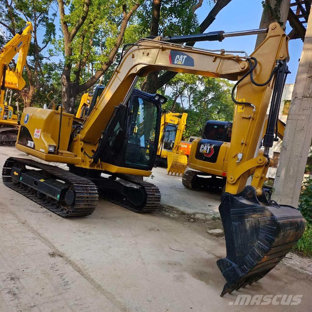 CAT 307 D 中型挖掘机