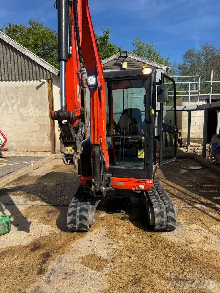 Kubota U 27-4 小型挖掘机