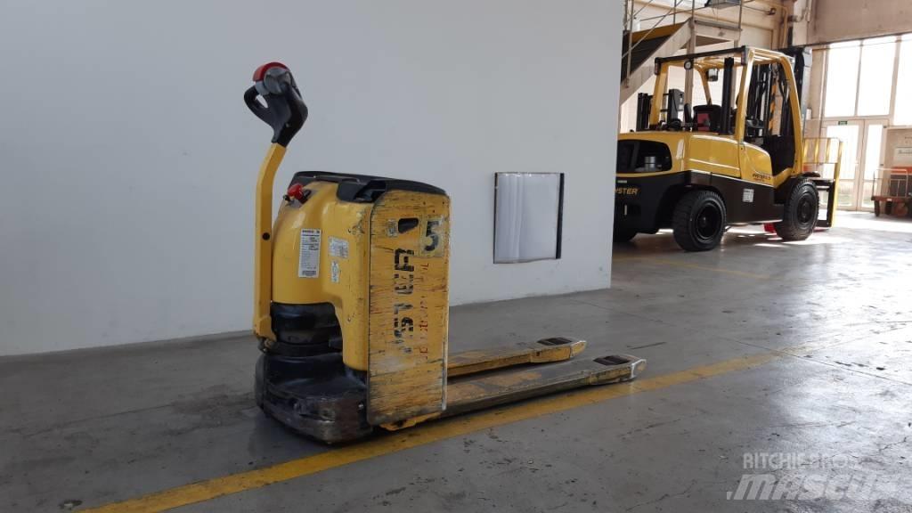 Hyster P2.0L 手摇升降机