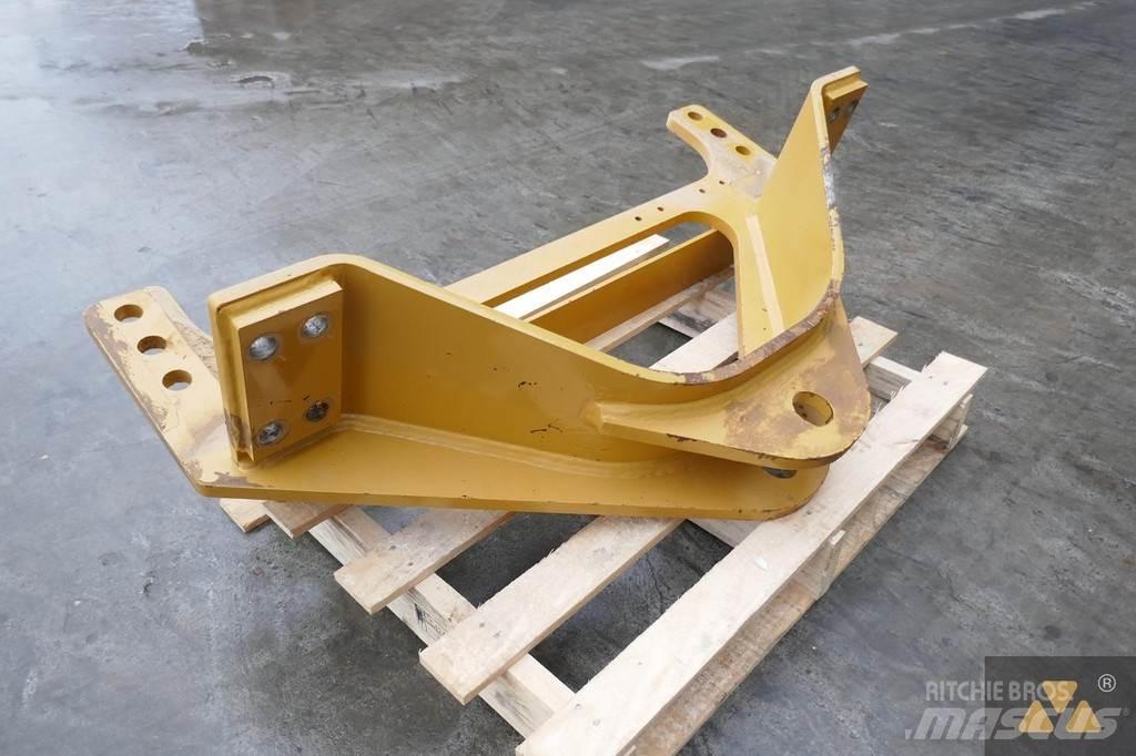 CAT 140M3 Drawbar 运输工具-其他