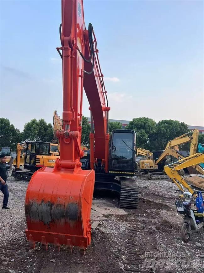 Hitachi ZX 200 履带挖掘机