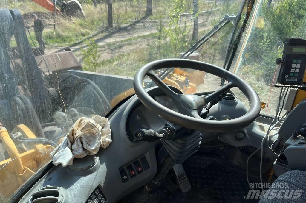 Volvo L 220 D 轮式装载机