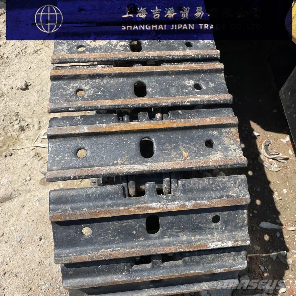 CAT 303.5 小型挖掘机