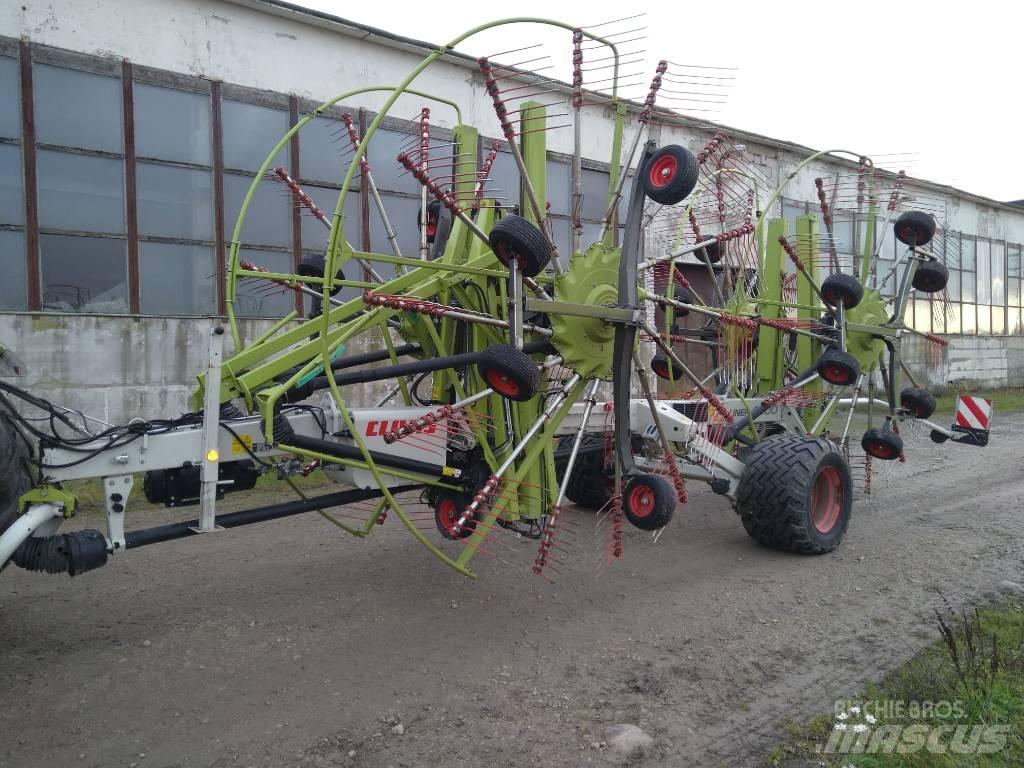 CLAAS Liner 4000 犁耙和摊草机