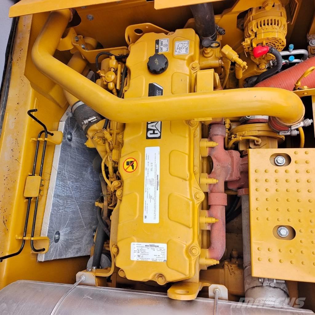 CAT 336 D2 履带挖掘机