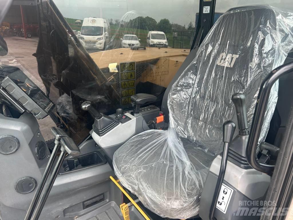 CAT 307.5 中型挖掘机