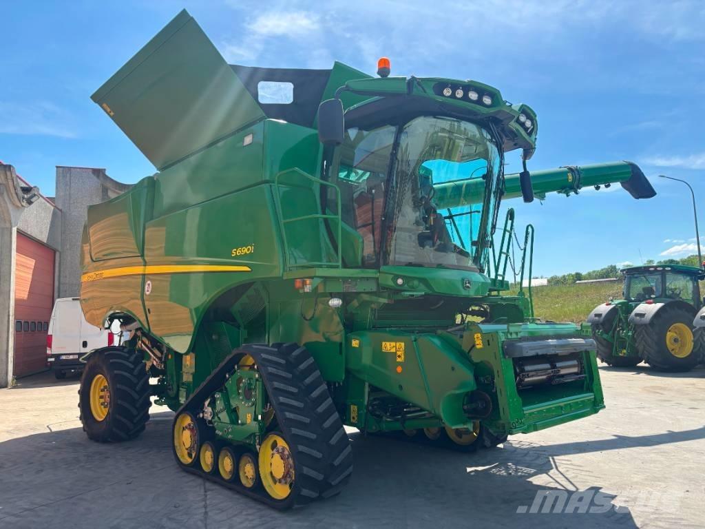 John Deere S 690 i 联合收割机