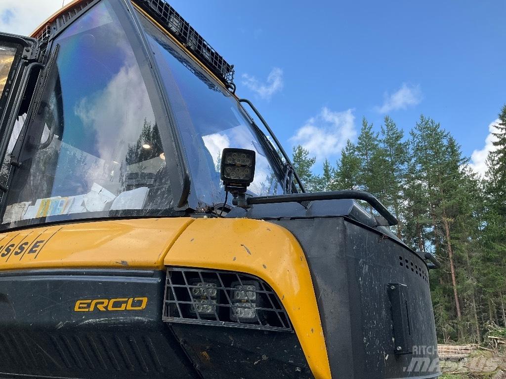 Ponsse ERGO 8W 收割机