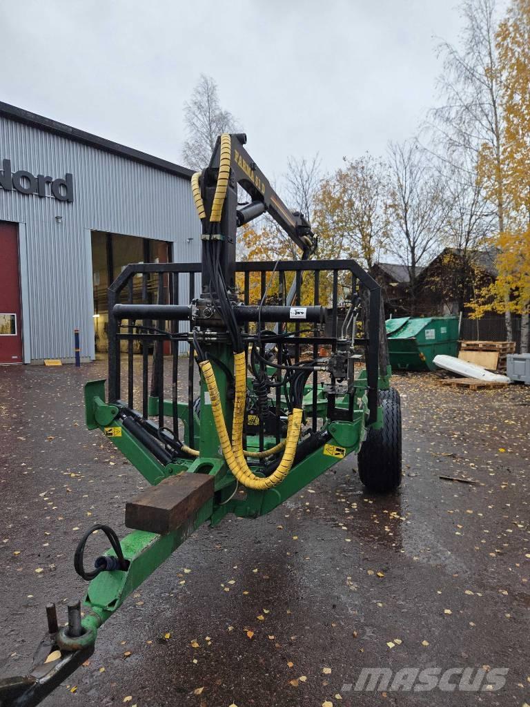 Farma 8T 林业拖车