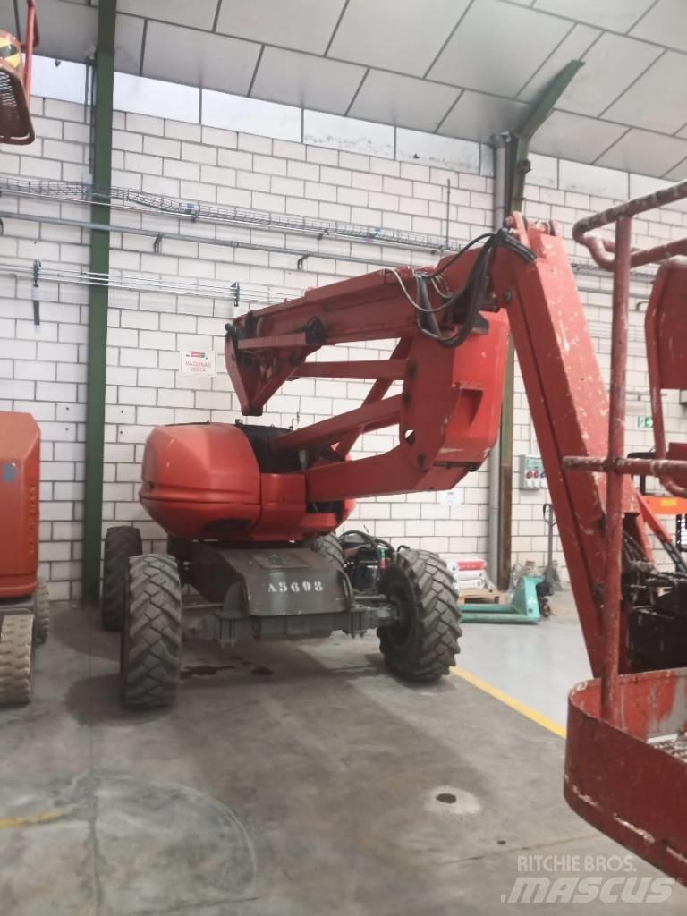 Manitou 160 ATJ 曲臂高空工作平台