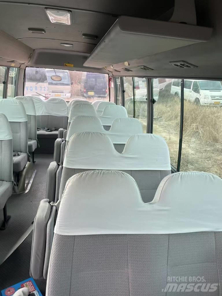 Toyota Coaster 公路客运汽车