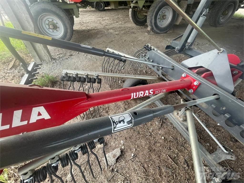 Fella Juras 351 DN 料堆整形机