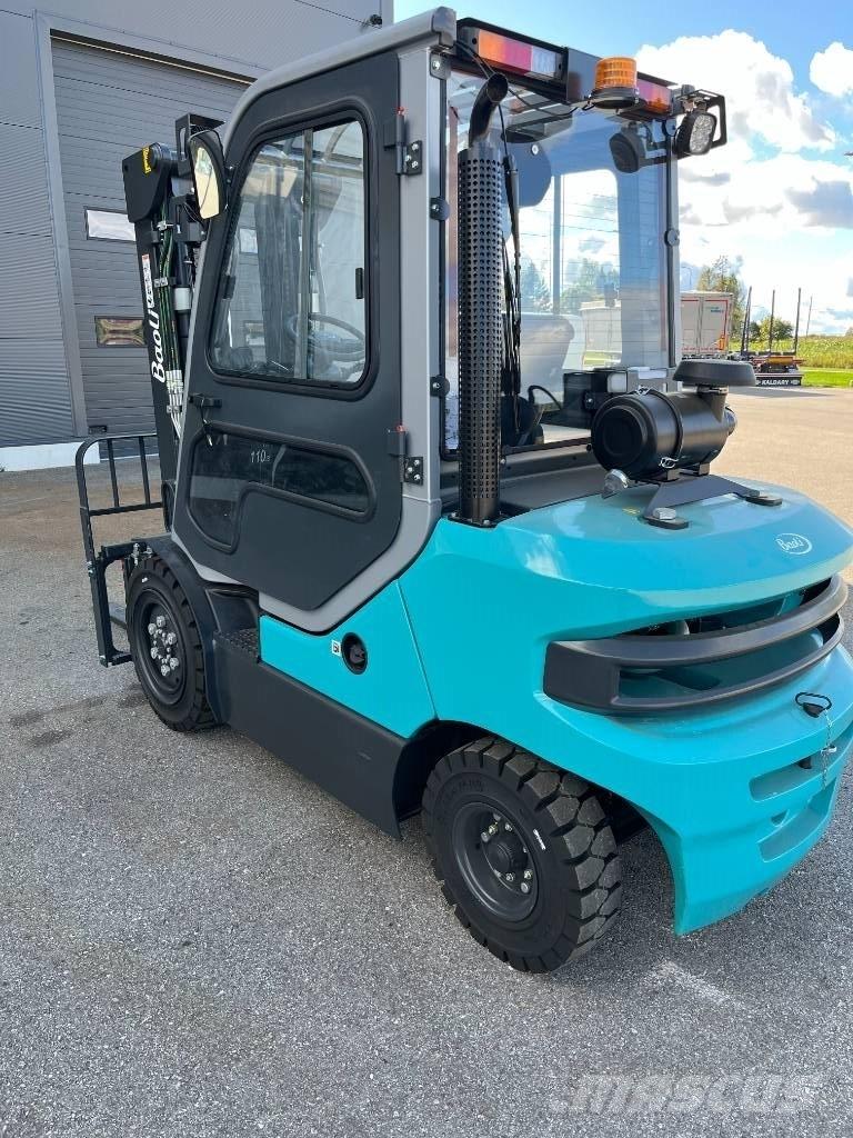 Baoli KBD30 Triplex 柴油叉车
