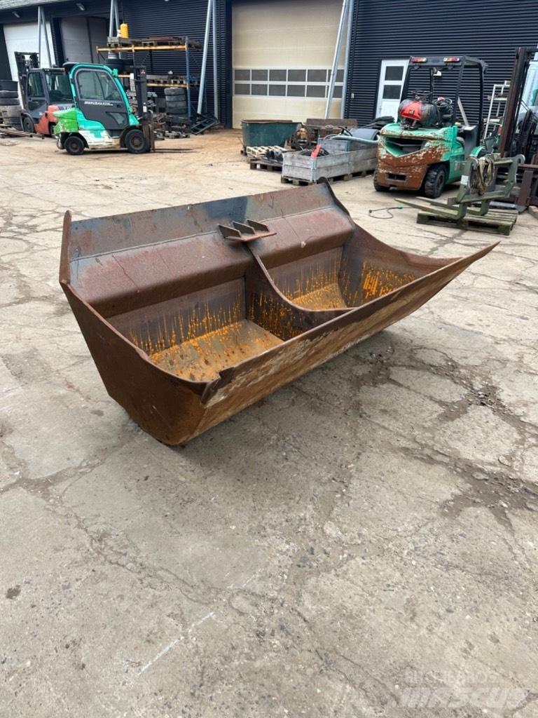  Andet Fast planer 其他组件