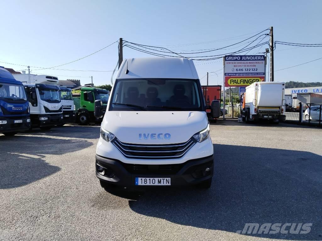 Iveco Daily 35 S12 商务面包车