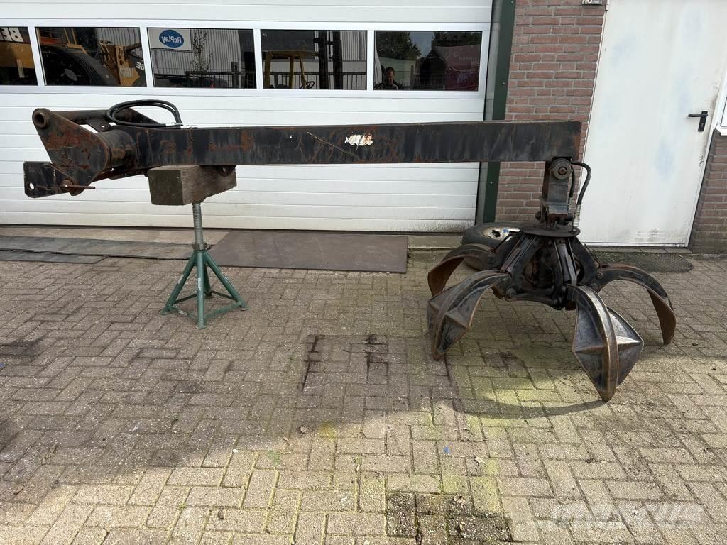 Manitou jip 伸缩臂叉装车|叉装车