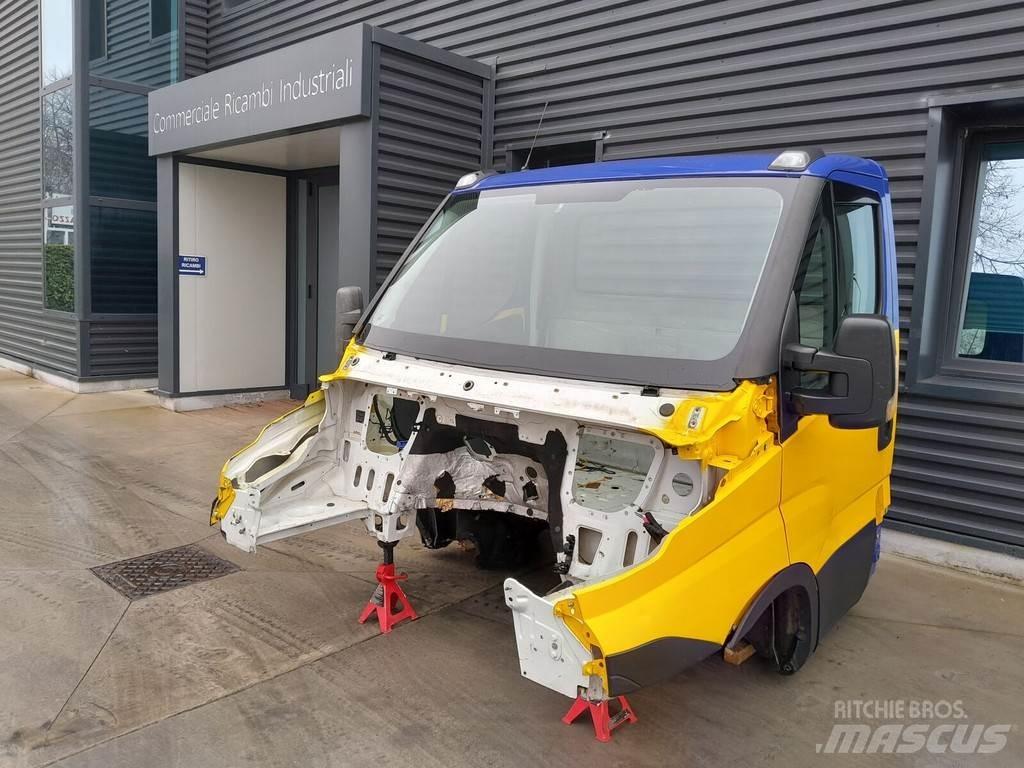 Iveco DAILY 驾驶室与内部