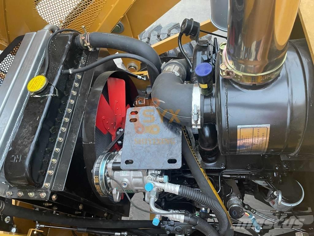 CAT 420 F 反铲装载机