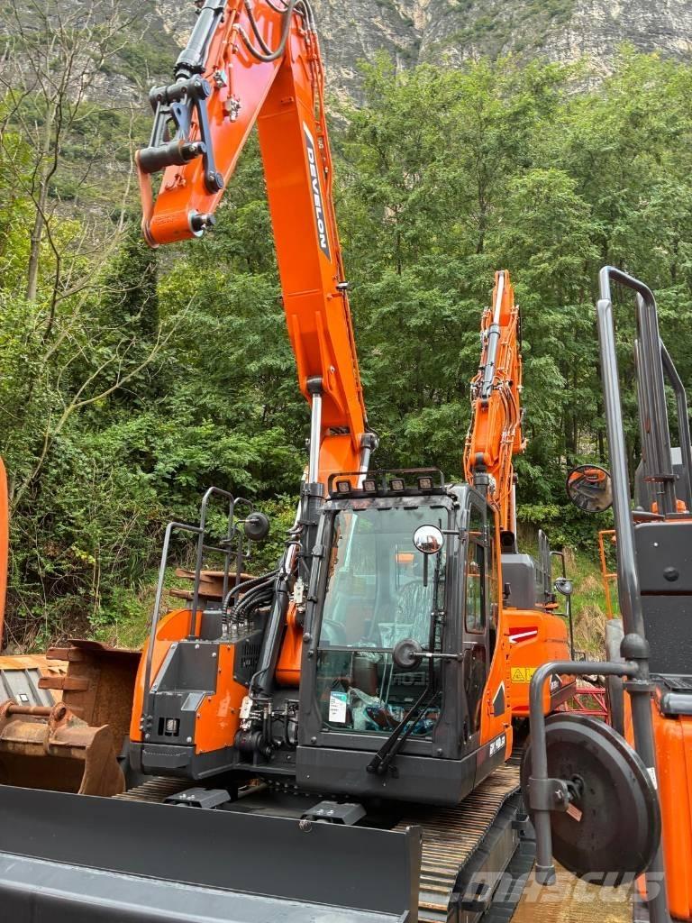 Develon DX 140 LCR-7 履带挖掘机