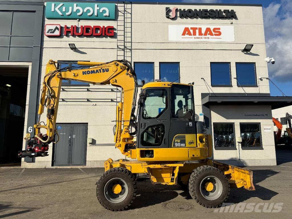 Komatsu PW 98 MR-6 轮式挖掘机