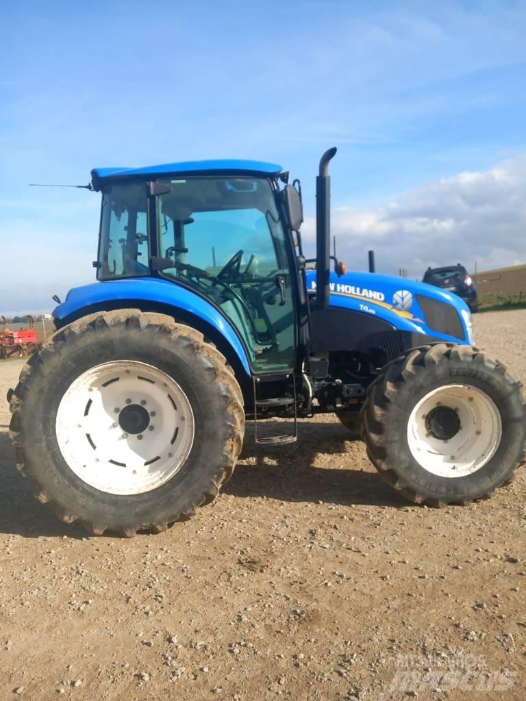 New Holland T 4.85 拖拉机/农用车