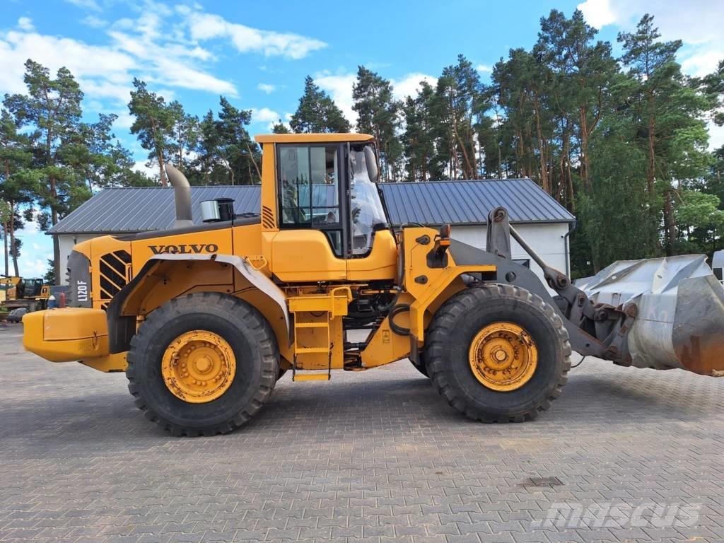 Volvo L 120 F 轮式装载机