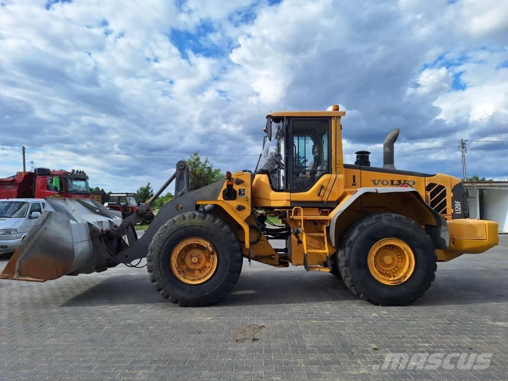 Volvo L 120 F 轮式装载机