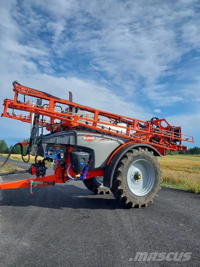 Kuhn Lexis 3000 牵引式喷雾机