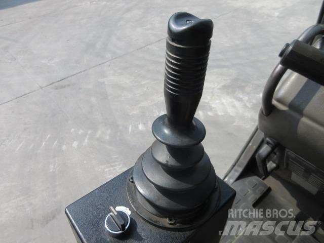 Manitou MRT 1850 伸缩臂叉装车|叉装车