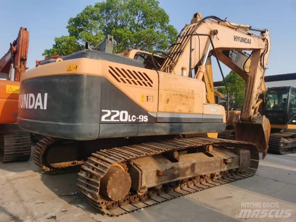 Hyundai 220lc-9s 履带挖掘机