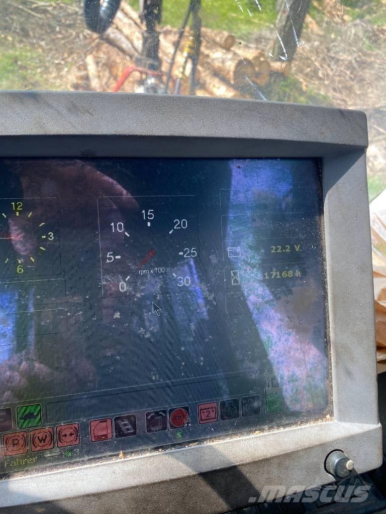 Valmet -Komatsu 911.3 收割机