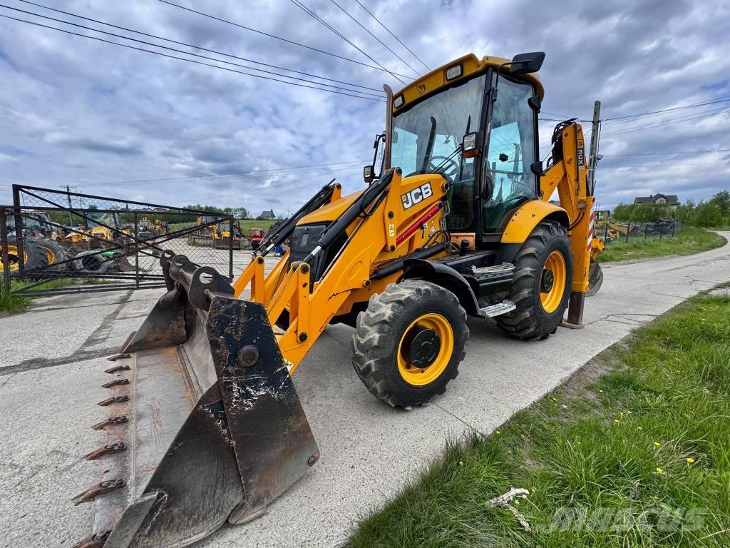 JCB 3CX 反铲装载机