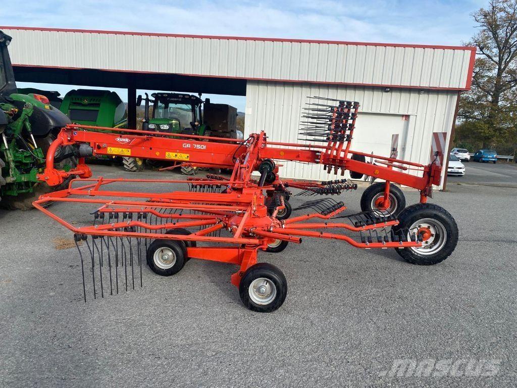 Kuhn GA 7501 料堆整形机