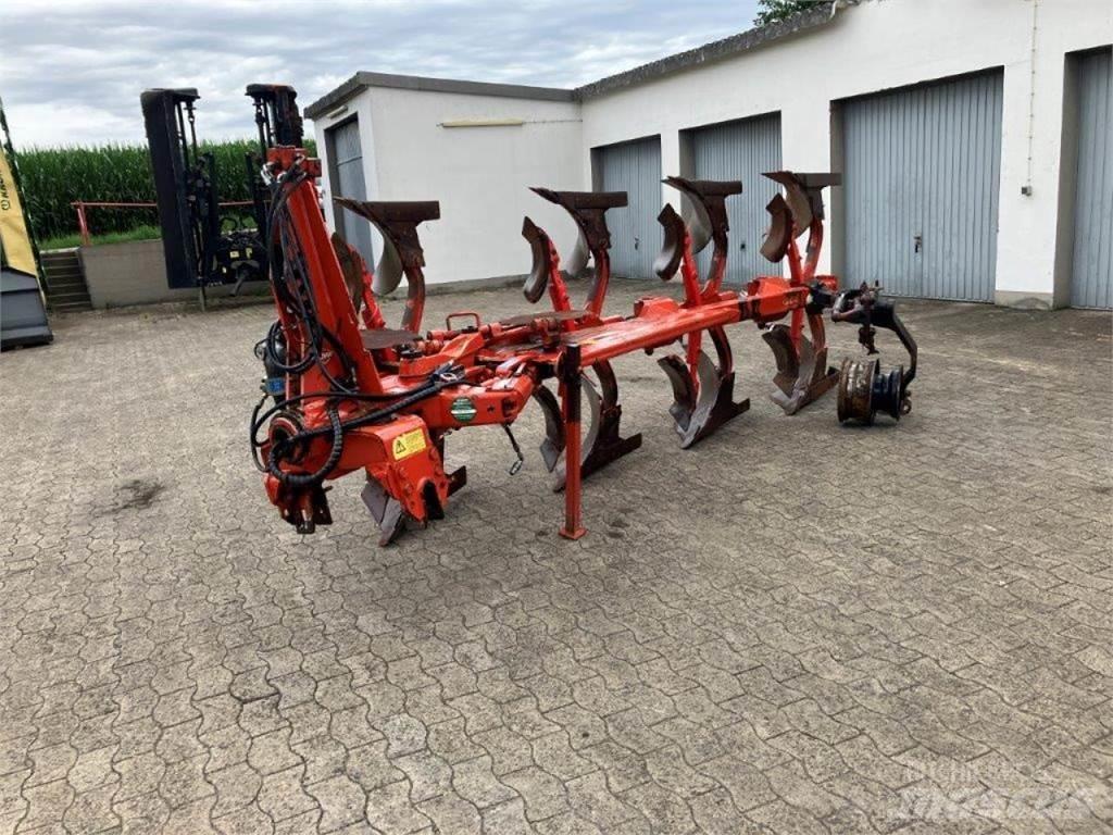 Kuhn Varimaster 传统犁