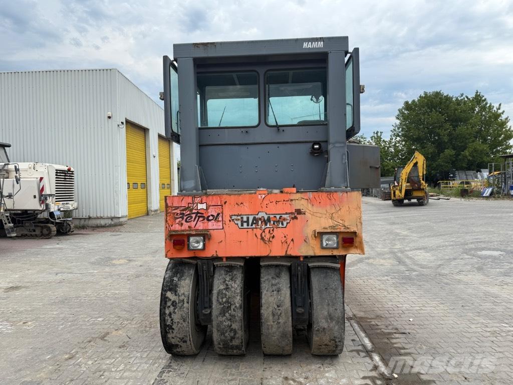 Hamm GRW 15 胶轮压路机
