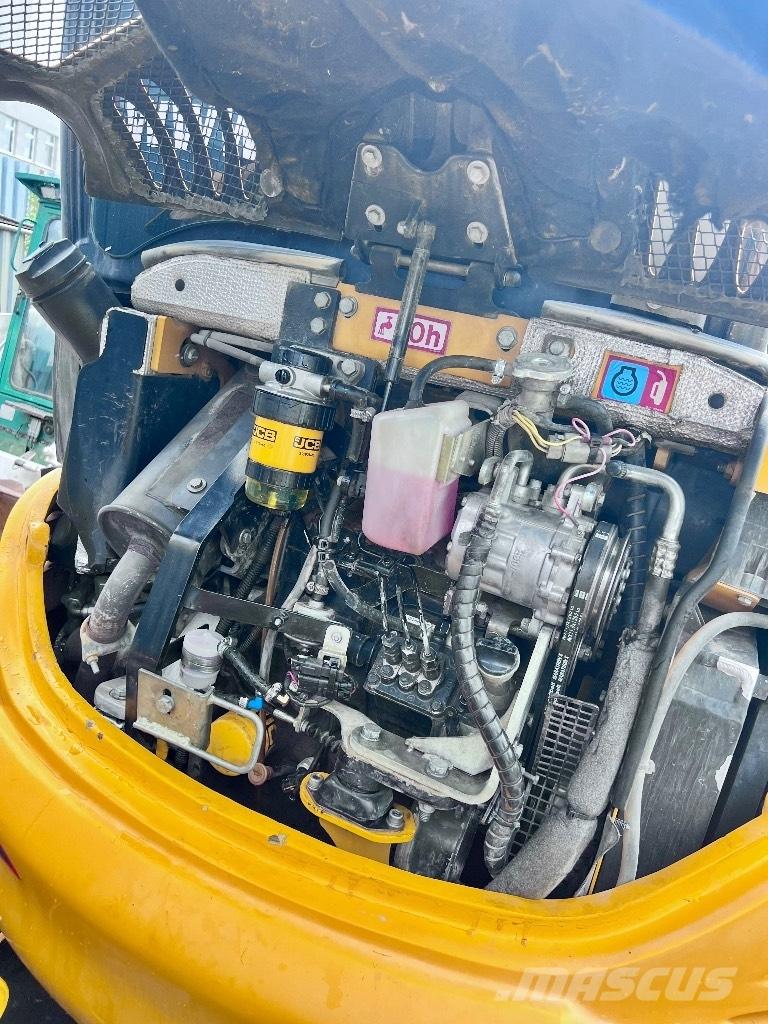 JCB 8035 ZTS 小型挖掘机