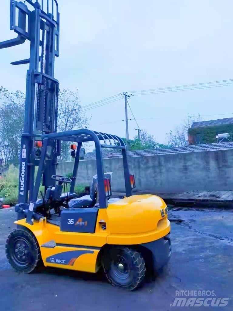 LiuGong CPC 35 柴油叉车