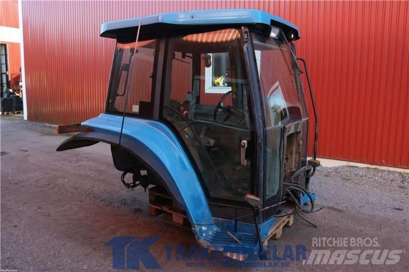 New Holland 8870 驾驶室与内部