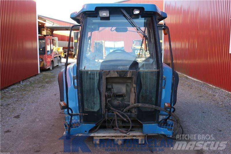 New Holland 8870 驾驶室与内部