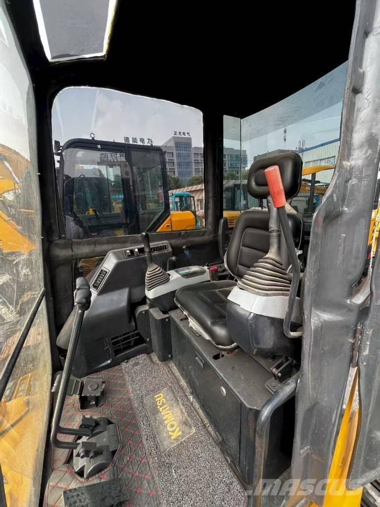 Komatsu PC 50 MR 小型挖掘机