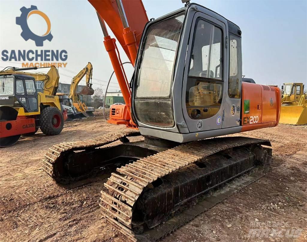 Hitachi EX 200 履带挖掘机