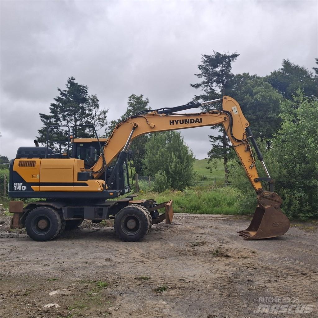 Hyundai HW 140 A 轮式挖掘机