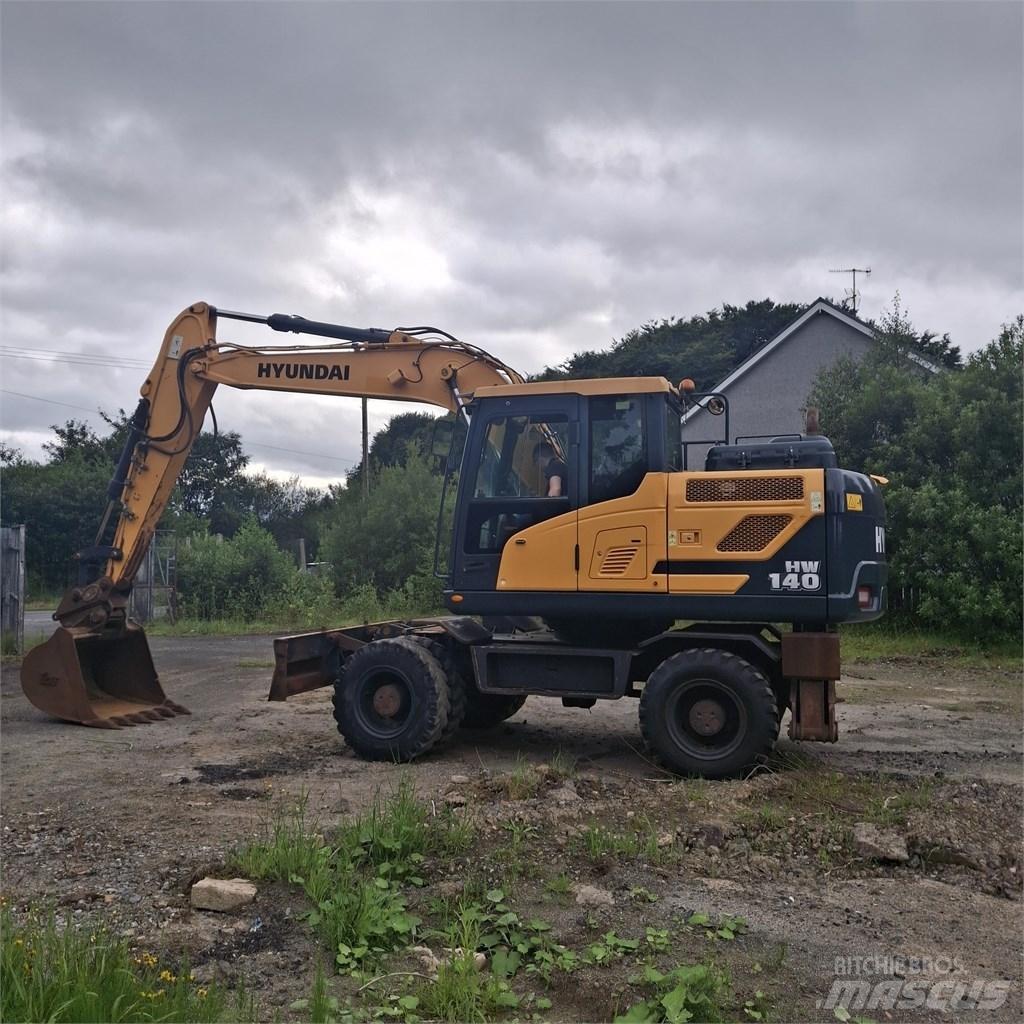 Hyundai HW 140 A 轮式挖掘机