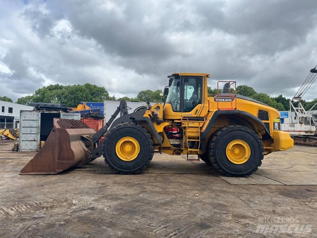 Volvo L 220 H 轮式装载机