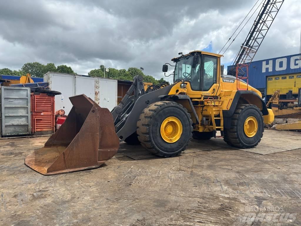 Volvo L 220 H 轮式装载机
