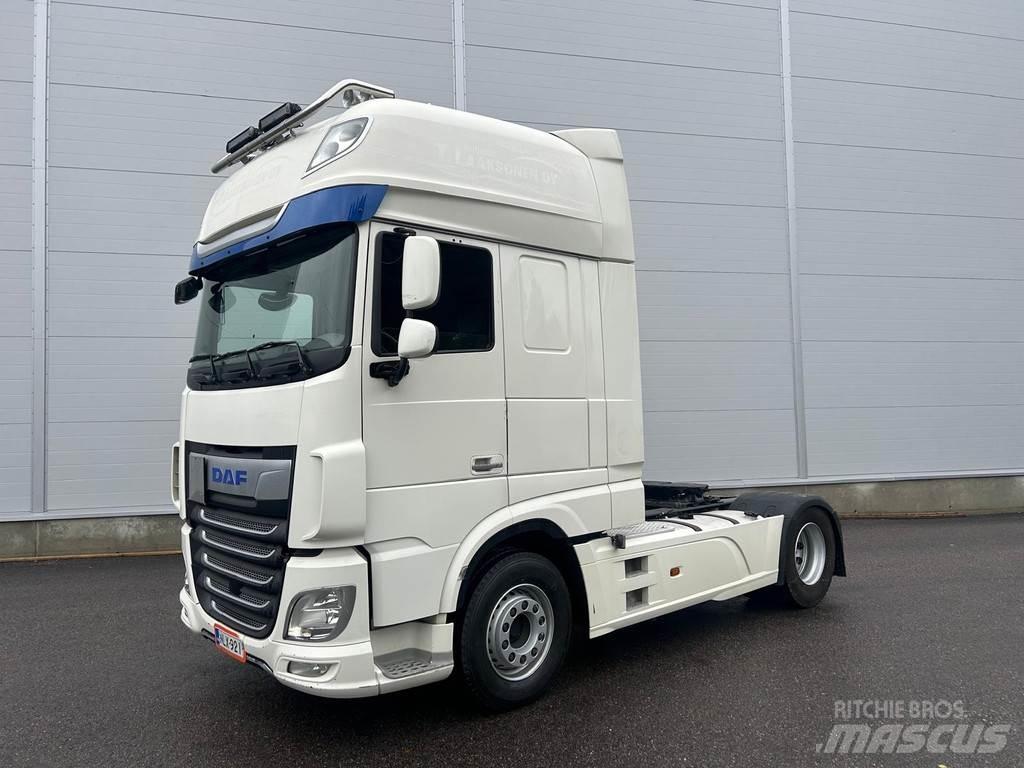 DAF XF 牵引车